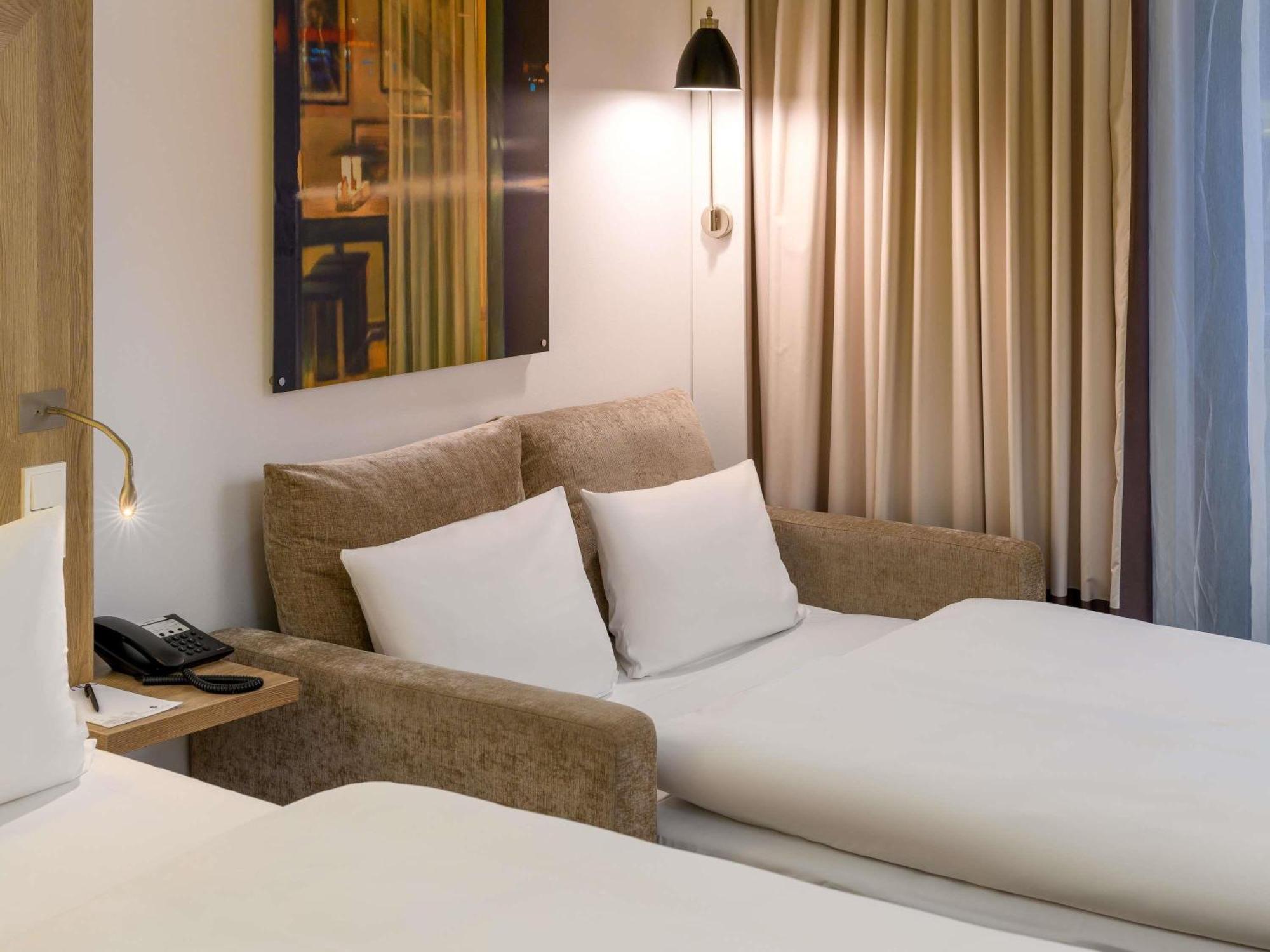 Chambre Lit Queen-Size Standard avec Canapé